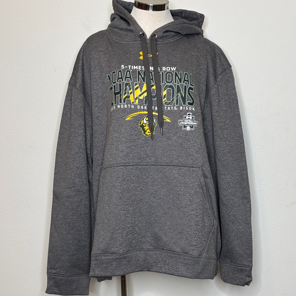 Under Armour size 2X Gray NCAA National Champions Hoodie